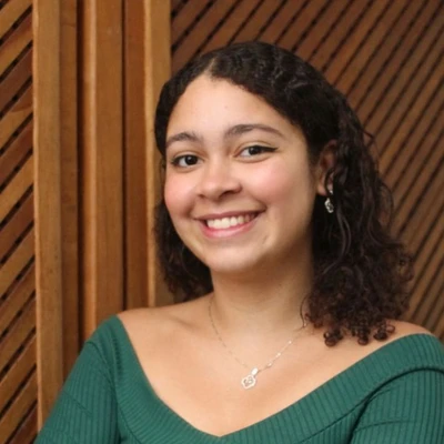 Larissa dos Santos - Auxiliar de Cartório